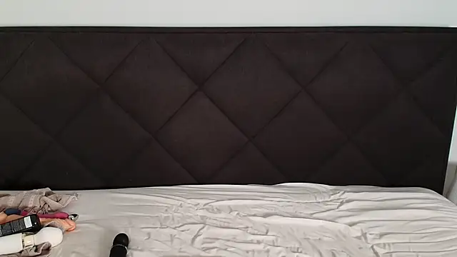 julialauren online show from 22, 5, 2026