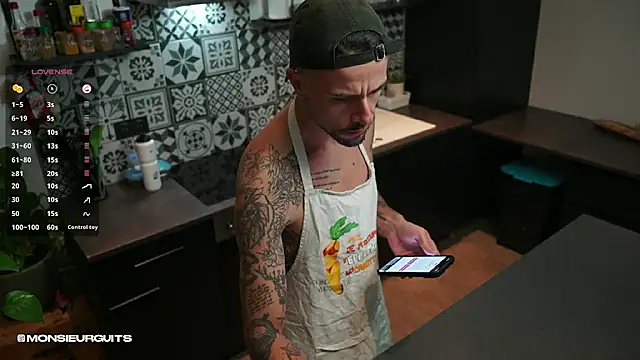 monsieurguitsxxx online show from 7, 11, 2025