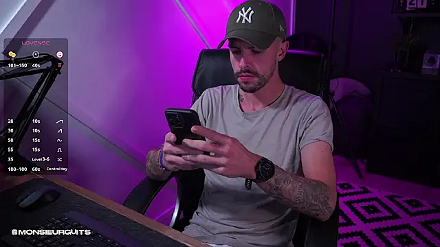 monsieurguitsxxx online show from 9, 11, 2025