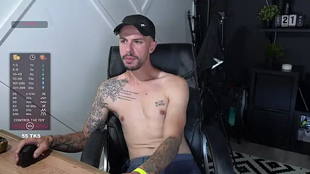 Snapshot of monsieurguitsxxx chatting on 28, 6, 2026 monsieurguitsxxx online show from 28, 6, 2026
