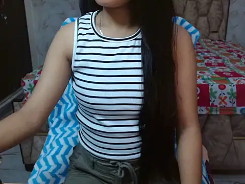 spicy sofiya - online show from 4, 11, 2025