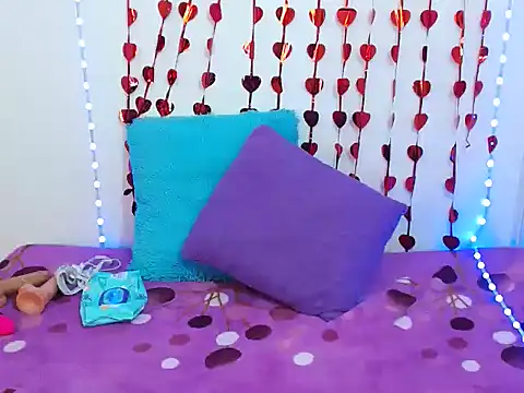 Snapshot of Isaa_Foxx_ chatting on 17, 10, 2025 Isaa Foxx  online show from 17, 10, 2025