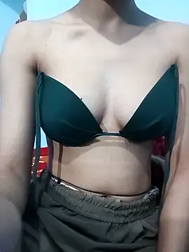 Snapshot of strip_queennn chatting on 24, 11, 2025 strip queennn online show from 24, 11, 2025