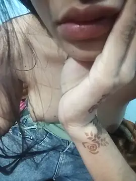 Snapshot of strip_queennn chatting on 16, 12, 2025 strip queennn online show from 16, 12, 2025