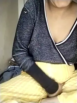 Snapshot of strip_queennn chatting on 12, 1, 2026 strip queennn online show from 12, 1, 2026