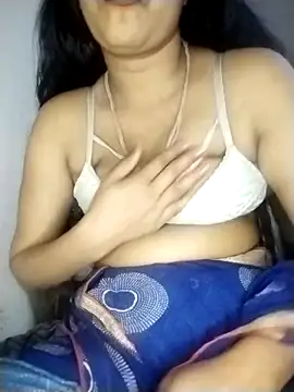 Snapshot of strip_queennn chatting on 17, 2, 2026 strip queennn online show from 17, 2, 2026