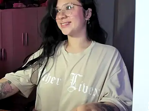  Emily vixen online show from 28, 10, 2025