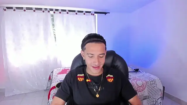 Hayden Boy  online show from 21, 10, 2025