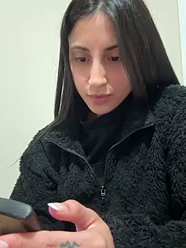 Snapshot of itsmiasofia chatting on 27, 6, 2026 itsmiasofia online show from 27, 6, 2026