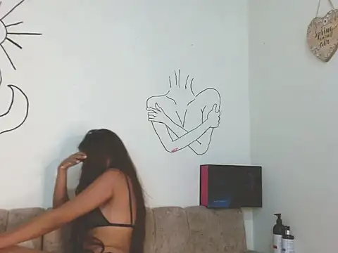 MIS CINNA  online show from 18, 10, 2025