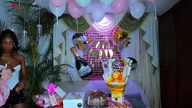 madams worker online show from 26, 3, 2026