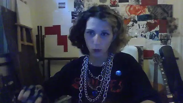 Snapshot of yvessblue chatting on 3, 3, 2026 yvessblue online show from 3, 3, 2026