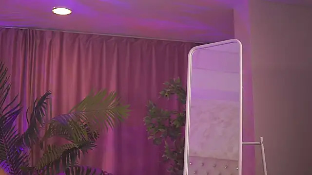 TiffanyBlaize online show from 3, 11, 2025