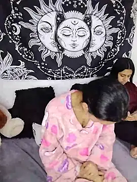 abby n emily online show from 17, 7, 2026