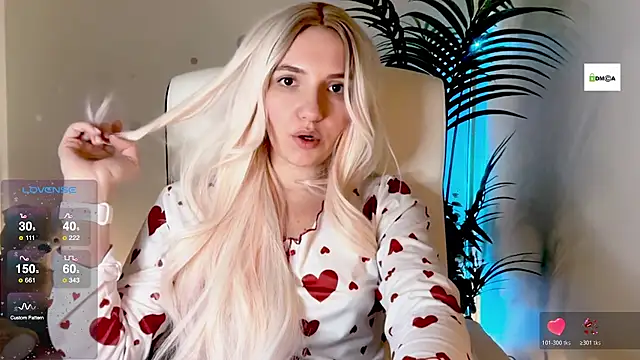 cute cake online show from 3, 12, 2025