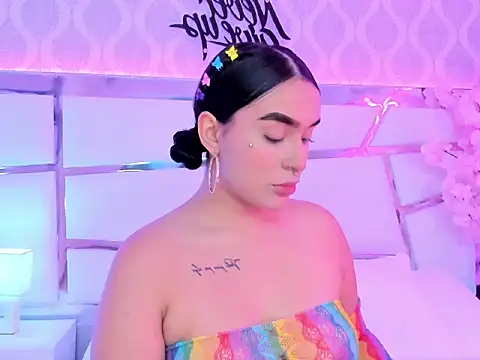 Snapshot of DevoraCarther chatting on 22, 10, 2025 DevoraCarther online show from 22, 10, 2025