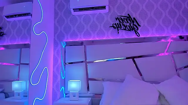 Snapshot of DevoraCarther chatting on 24, 10, 2025 DevoraCarther online show from 24, 10, 2025