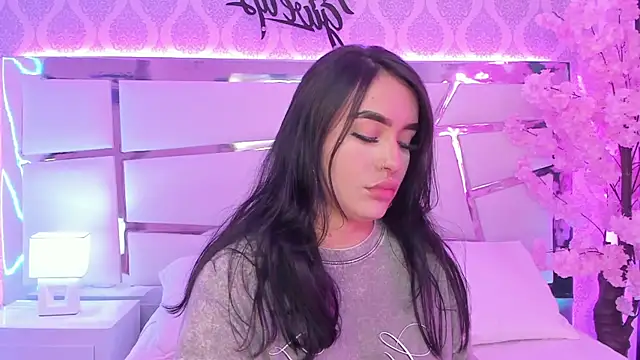 Snapshot of DevoraCarther chatting on 1, 11, 2025 DevoraCarther online show from 1, 11, 2025