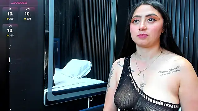 JuliethCruz  online show from 5, 11, 2025