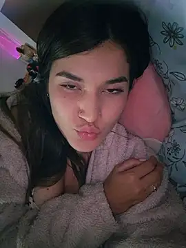 Snapshot of Gigihairy chatting on 18, 10, 2025 Gigihairy online show from 18, 10, 2025