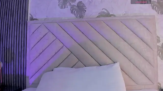 Snapshot of Lexy-Sweet1 chatting on 12, 11, 2025 Lexy-Sweet1 online show from 12, 11, 2025