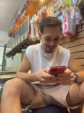 Leonardmoppet online show from 13, 12, 2025