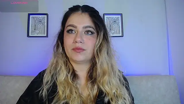 Sweet Bella Valery online show from 9, 3, 2026