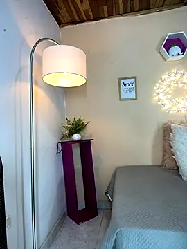 Snapshot of Meggie_ chatting on 6, 11, 2025 Meggie online show from 6, 11, 2025