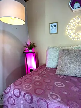 Snapshot of Meggie_ chatting on 12, 11, 2025 Meggie online show from 12, 11, 2025