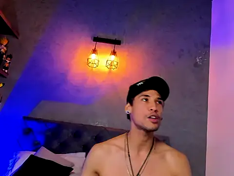 MaxHuston online show from 25, 10, 2025