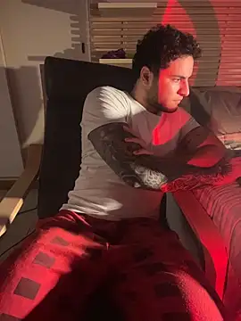 KevinWolf777 online show from 20, 10, 2025