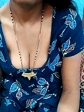 Snapshot of Soniya-hot21 chatting on 29, 10, 2025 Soniya-hot21 online show from 29, 10, 2025