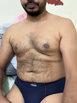 Handsome8677 online show from 15, 12, 2025