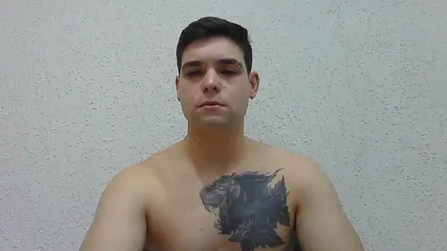 Snapshot of Zure-xxx chatting on 15, 7, 2026 Zure-xxx online show from 15, 7, 2026