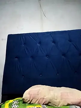 sexysmalldaily04 online show from 7, 2, 2026