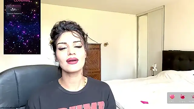 Snapshot of Lailawick chatting on 21, 6, 2026 Lailawick online show from 21, 6, 2026