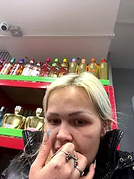 CherryXOX- online show from 18, 1, 2026