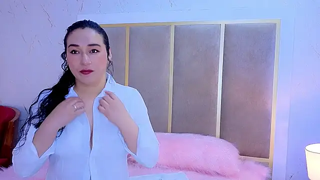 Elizabeth bennett 6 online show from 12, 11, 2025