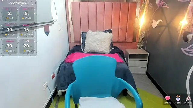 Rachel  Jonees online show from 26, 11, 2025