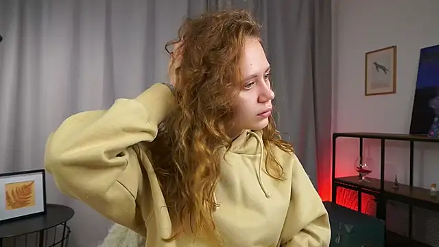 Snapshot of SageRodocker chatting on 8, 11, 2025 SageRodocker online show from 8, 11, 2025