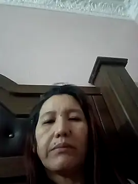 Bigtitsass81 online show from 14, 11, 2025