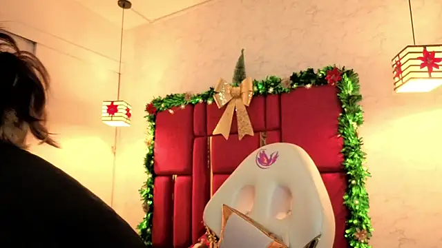 moon winy online show from 19, 12, 2025