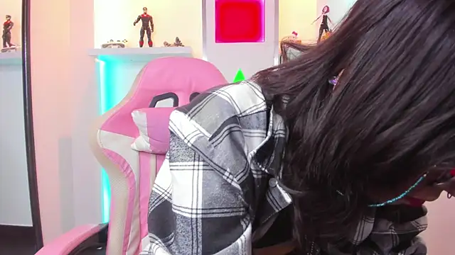 Lullaby Charade online show from 5, 11, 2025