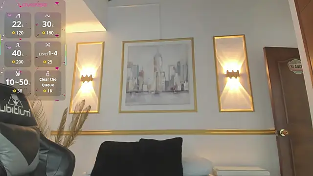 karlyy  online show from 2, 12, 2025