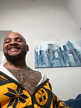 Snapshot of LawChat2025 chatting on 14, 11, 2025 LawChat2025 online show from 14, 11, 2025