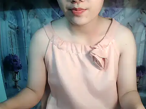 Snapshot of Lyna_207 chatting on 8, 11, 2025 Lyna 207 online show from 8, 11, 2025