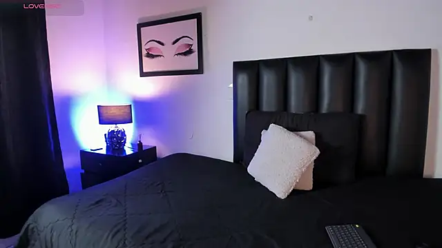 MelanieKimm online show from 25, 11, 2025