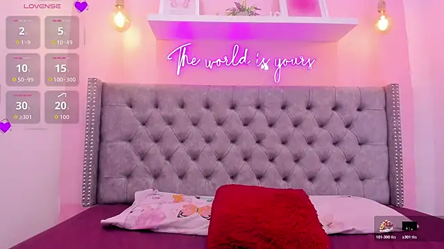 Snapshot of Sophiia_77 chatting on 13, 11, 2025 Sophiia 77 online show from 13, 11, 2025