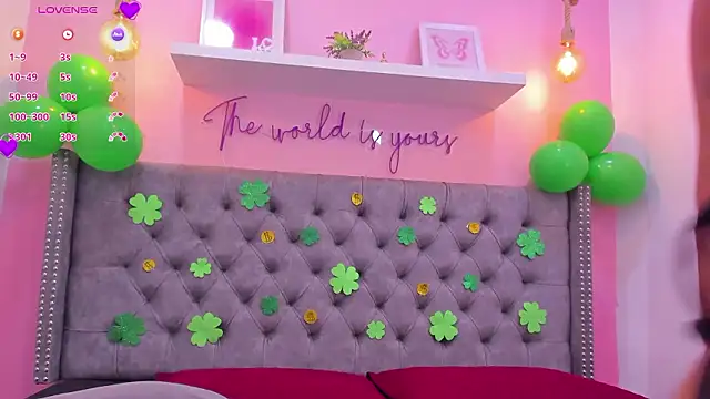 Sophiia 77 online show from 17, 3, 2026