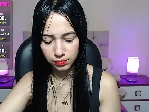Snapshot of gabyy_cute_ chatting on 27, 10, 2025 gabyy cute  online show from 27, 10, 2025